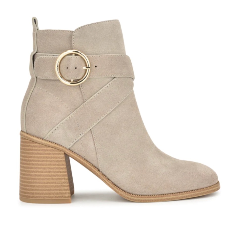 Nine West Nevermind Ankle Boots Size 7 Taupe Suede Look Block Heel Buckle